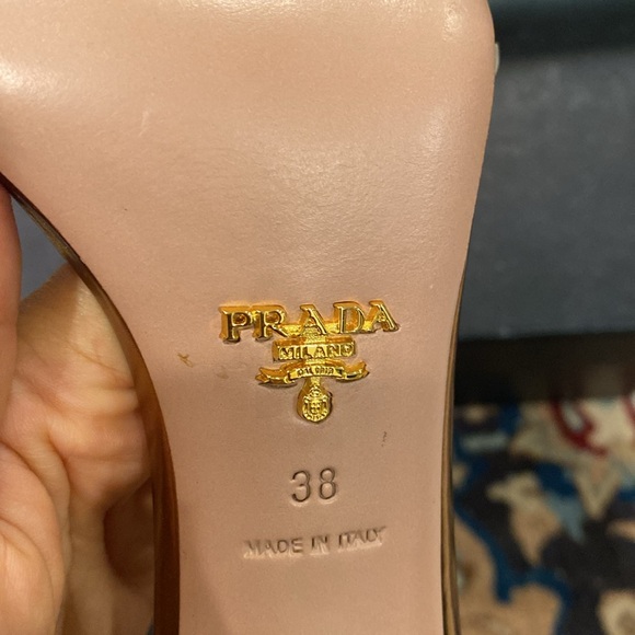 Prada heels - Picture 8 of 9
